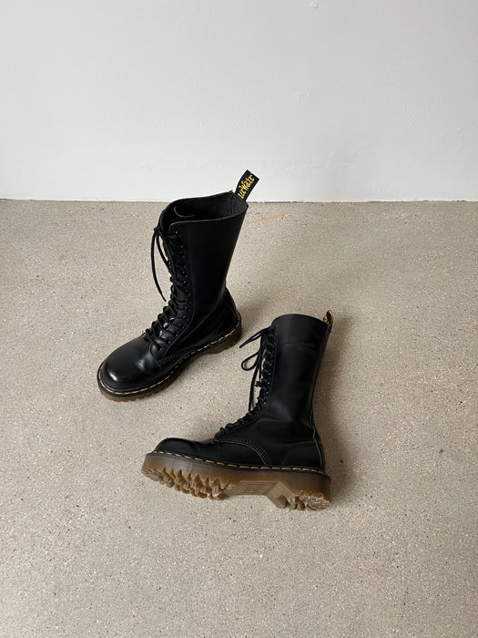 Black Leather Mid Calf Dr Martens Boots | 7/7.5