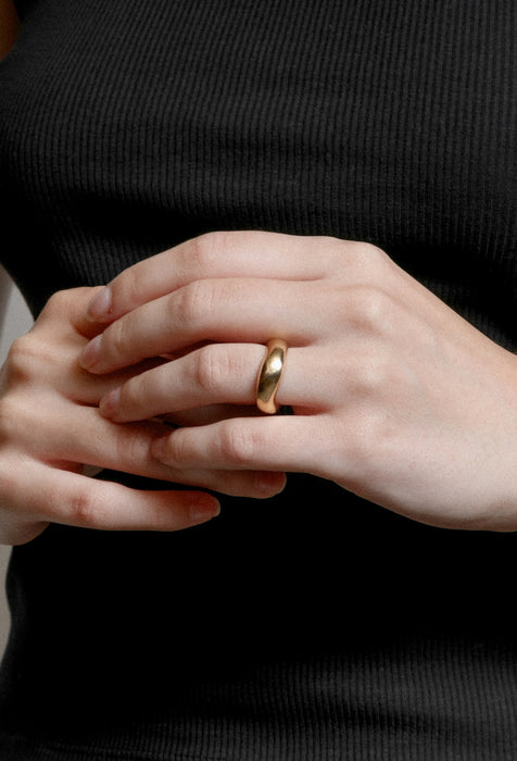 Wolf Circus Bulb Ring