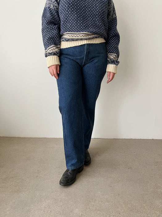 Dark Wash Levi’s 501 Denim | 34