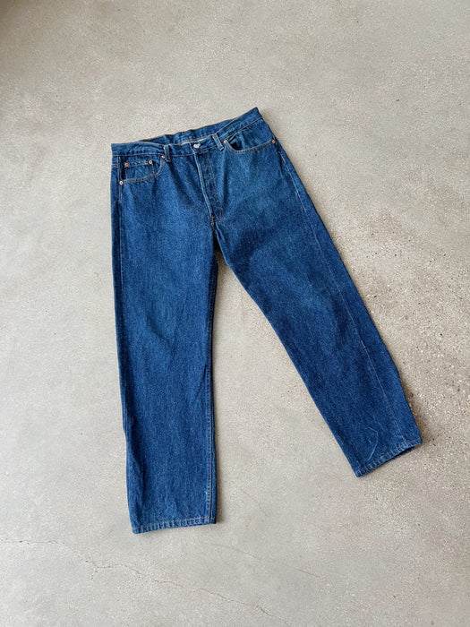 Dark Wash Levi’s 501 Denim | 34