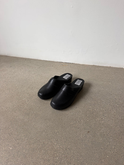 Black Leather Clogs | 9.5