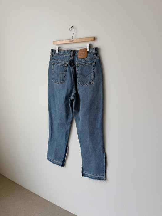 Distressed Levi's 521 Denim | 32