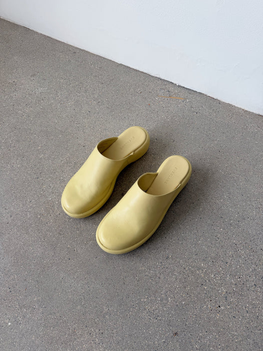 Butter Everlane Clogs | 8.5
