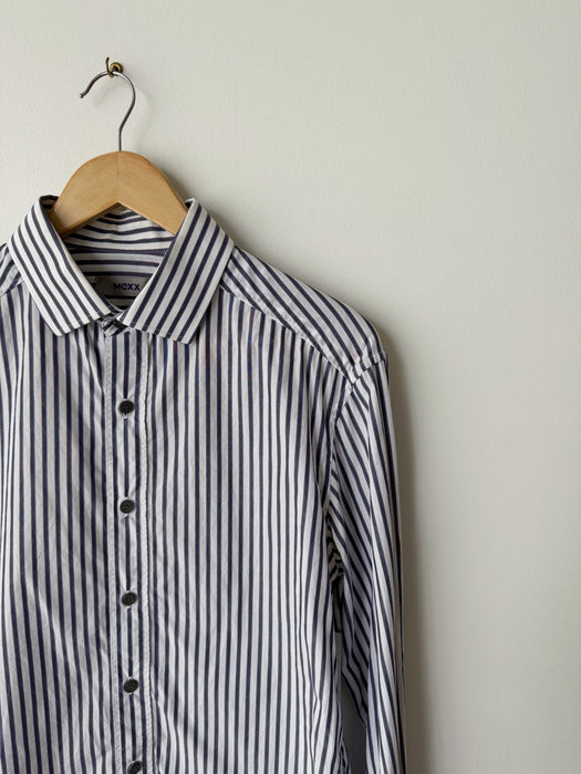 Striped Button Up | M