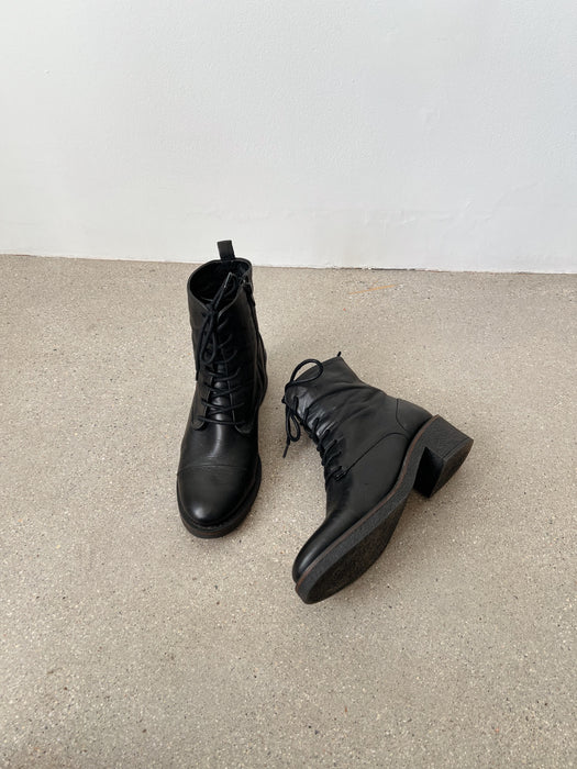 Black Leather Lace Up Boots | 9