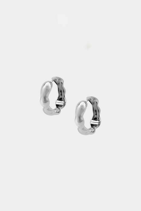 Kara Yoo Lara Hoops Medium