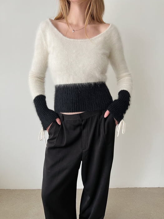 Cream & Black Angora Sweater | M