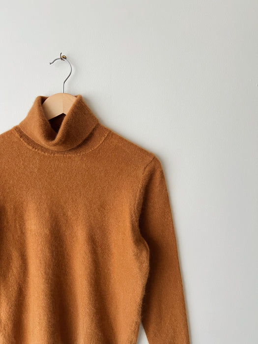 Caramel Cashmere Turtleneck Sweater | S