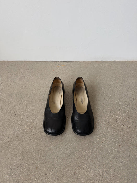 Black Square Toe Shoe | 9.5