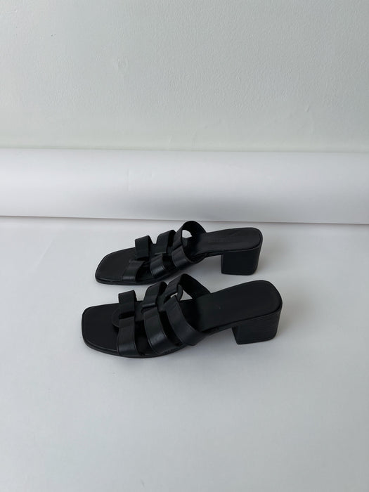 Black Leather Sandals | 7