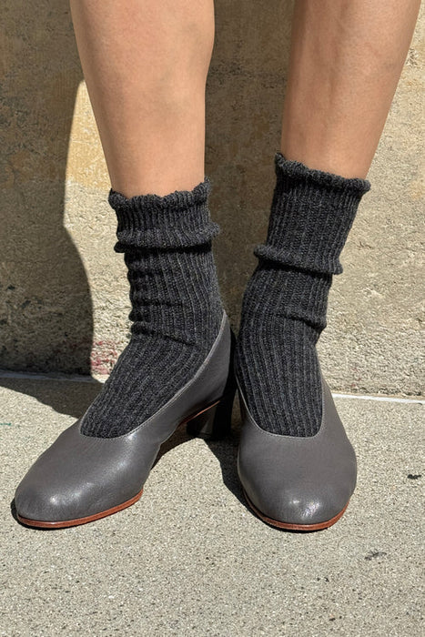 Le Bon Shoppe Linen Scallop Socks