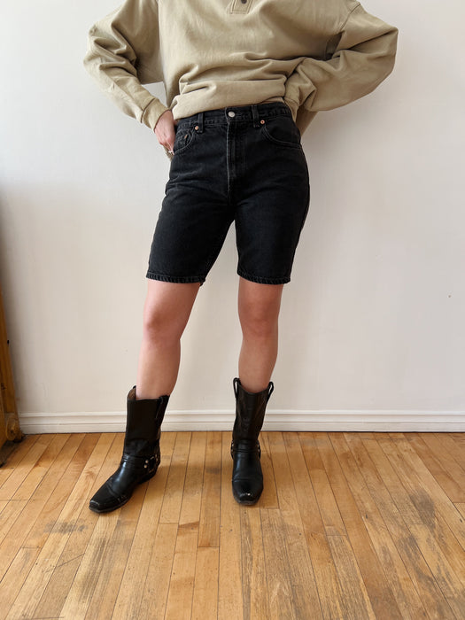 Levis 550 Black Denim Shorts | 32