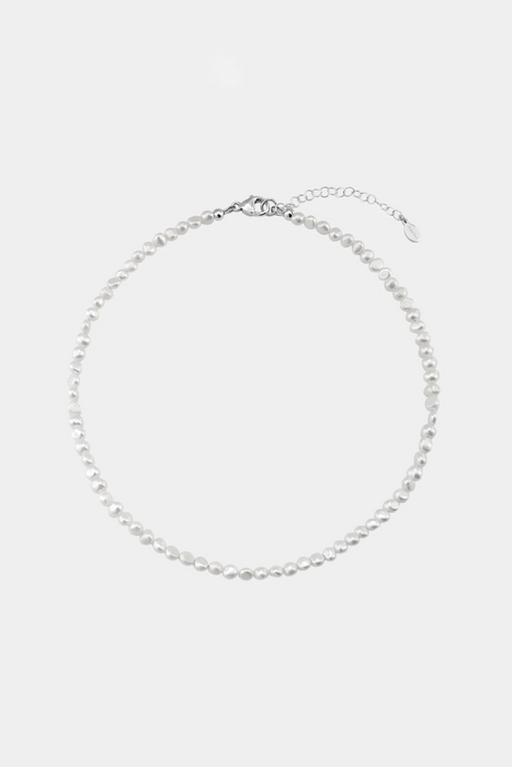 Kara Yoo Petite Pearl Necklace