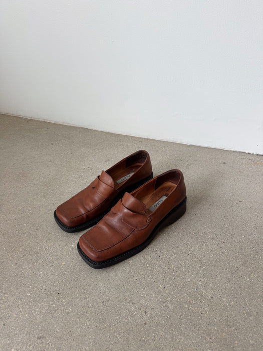 Brown Leather Square Toe Oxford | 7.5