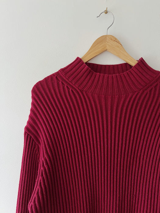 Burgundy Ribbed Knit Sweater | L