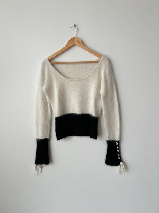 Cream & Black Angora Sweater | M