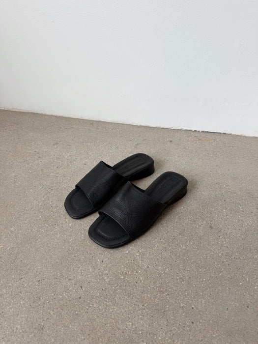 Black Leather Slides | 6.5
