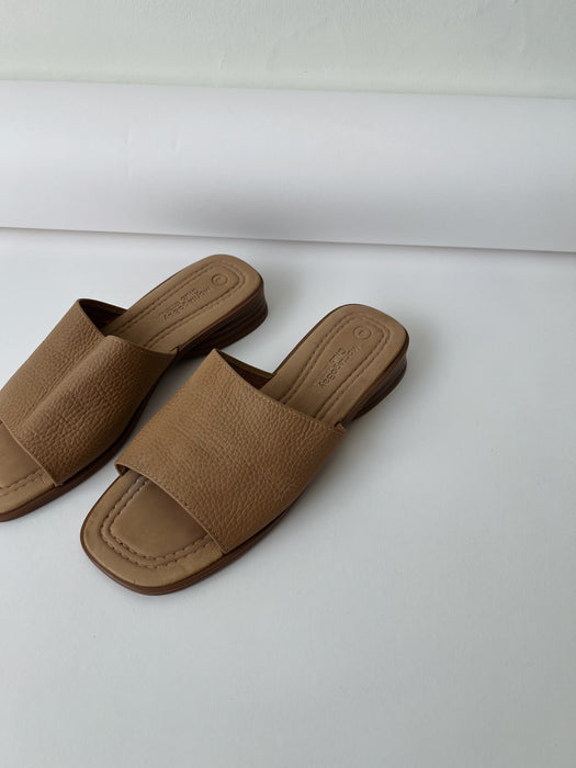 Tan Leather Slides | 8