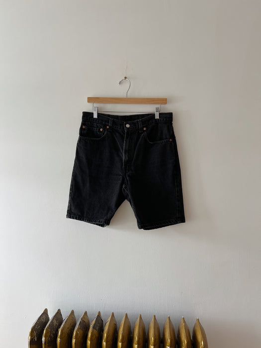 Levis 550 Black Denim Shorts | 32