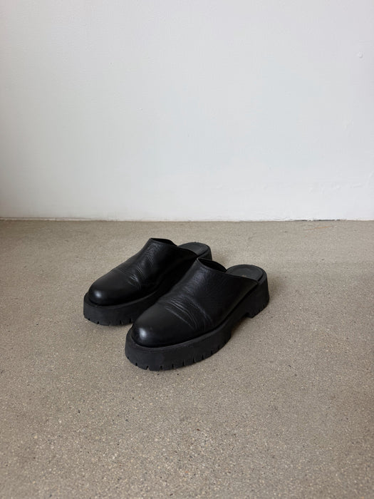 Black Leather Clogs | 8.5