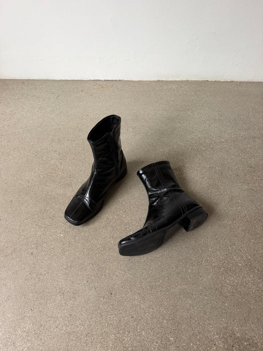 Black Patent Leather Ankle Boots | 6.5