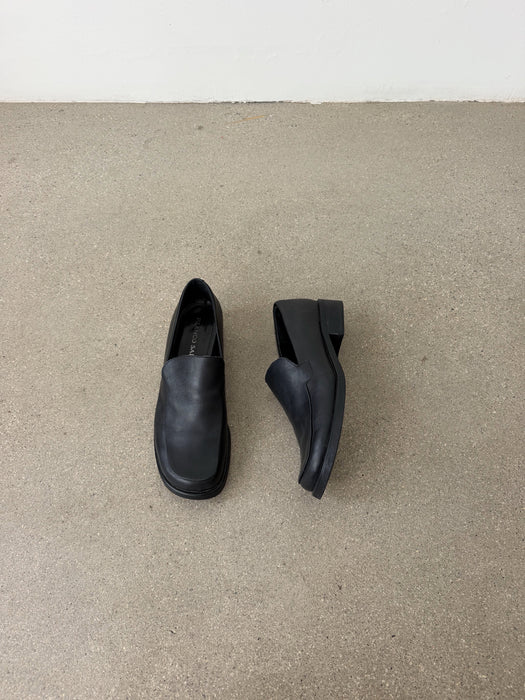 Black Leather Loafer | 8.5
