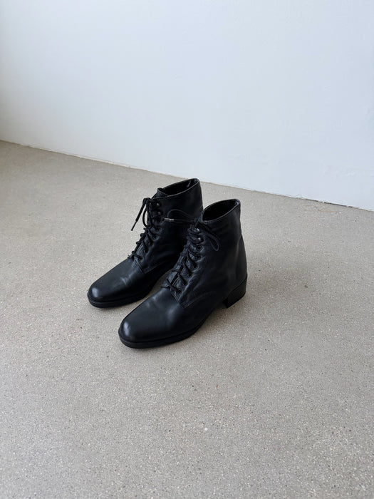 Black Leather Lace Up Boots | 8