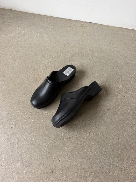Black Leather Clogs | 9.5
