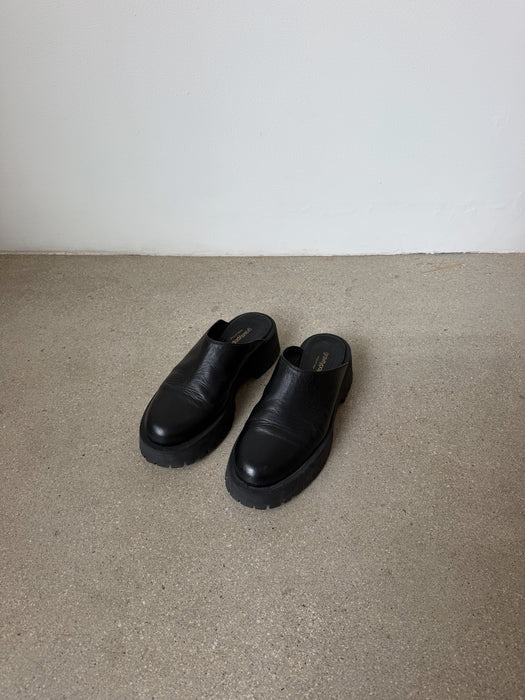 Black Leather Clogs | 8.5