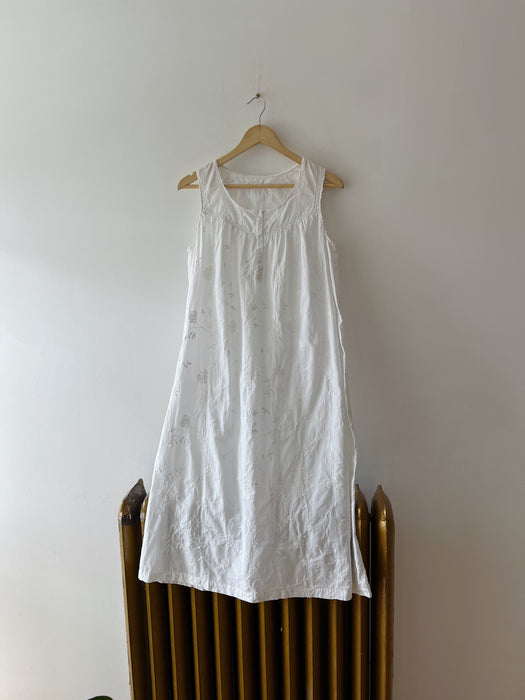 White Cotton Floral Embroidered Dress | M