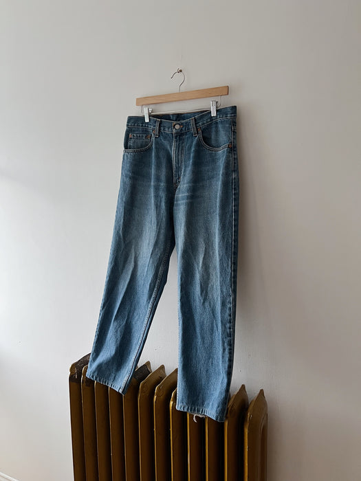 Midwash Levi's 550 Denim | 32