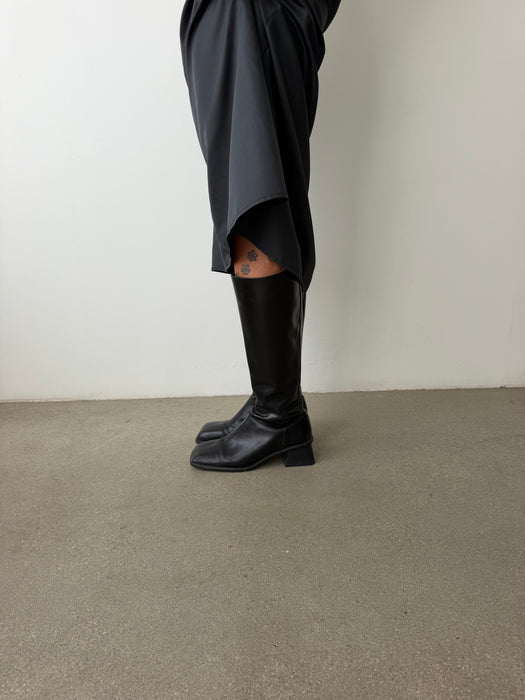 Black Leather Square Toe Boots | 9.5
