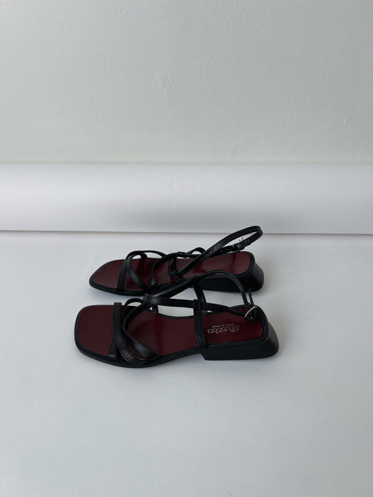 Black Leather Sandals | 5.5/6