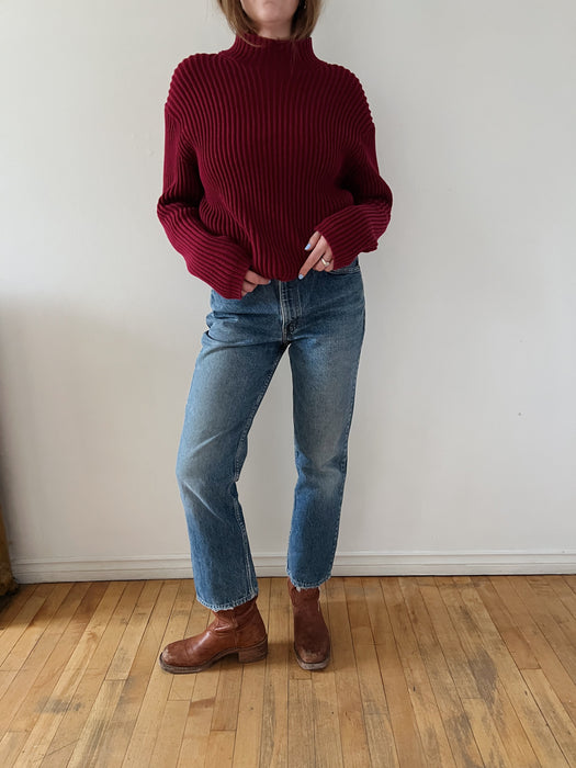 Burgundy Ribbed Knit Sweater | L