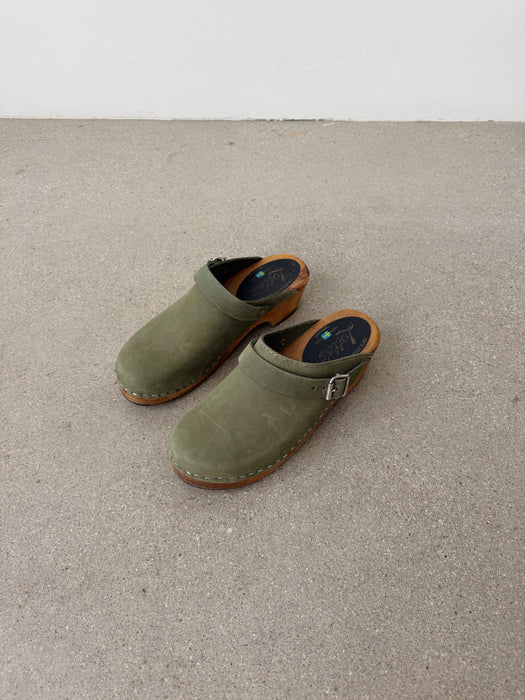 Moss Leather Clogs | 7.5