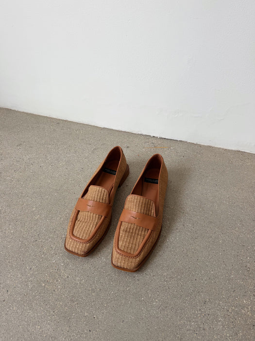 Tan Woven Loafers | 9.5/10