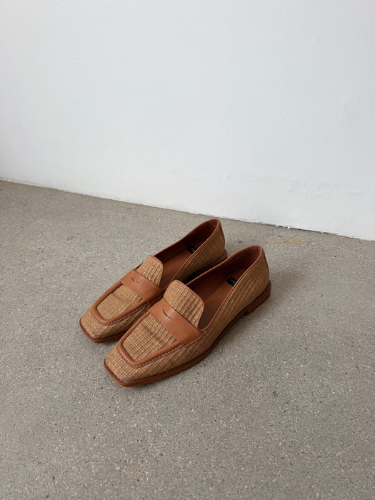 Tan Woven Loafers | 9.5/10