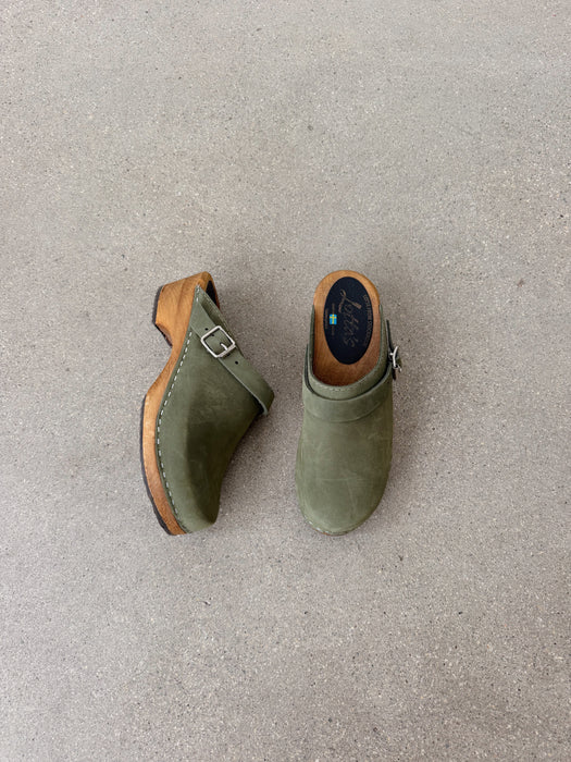 Moss Leather Clogs | 7.5